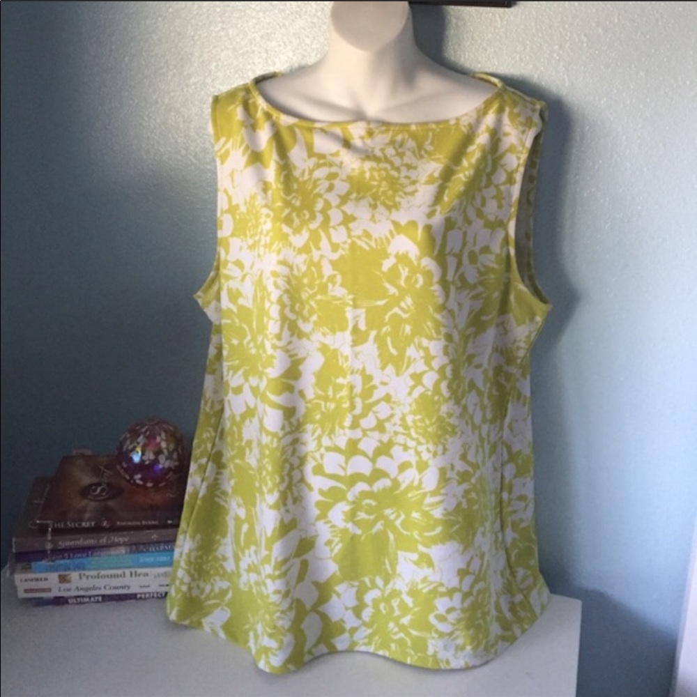 PERFECT FOR SUMMER TOP